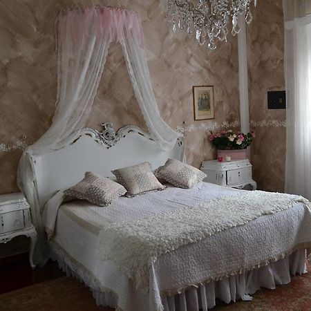 Le Bouganville Apartment Desenzano del Garda Bilik gambar