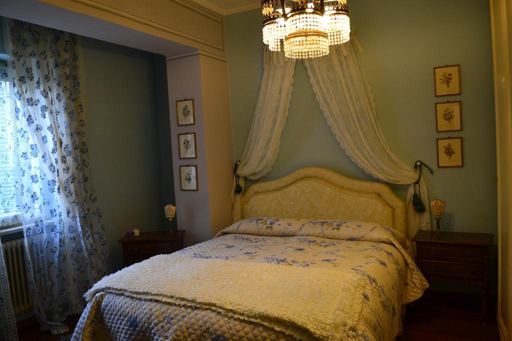 Le Bouganville Apartment Desenzano del Garda Bilik gambar