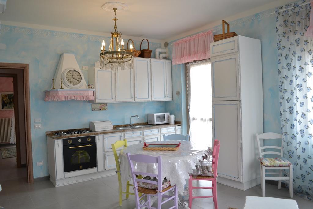 Le Bouganville Apartment Desenzano del Garda Luaran gambar